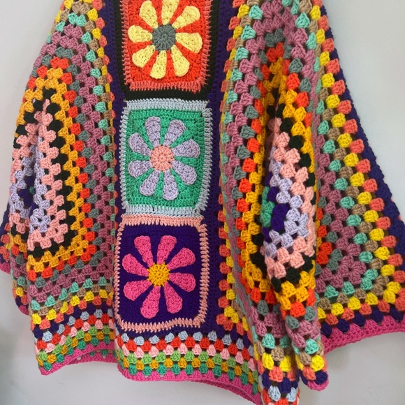 Groovy Flower Crochet Cardigan - Picture 6 of 6